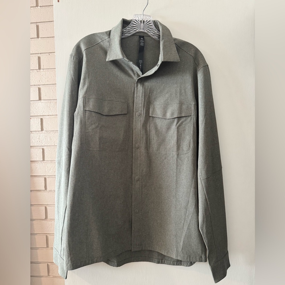 lululemon athletica Men's Lightweight Shirt Jacket - Olive Green